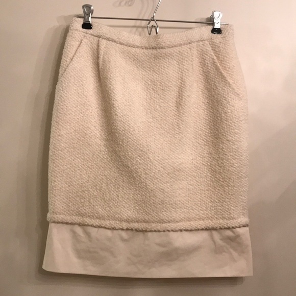 BCBGMaxAzria Dresses & Skirts - BCBG Creme skirt